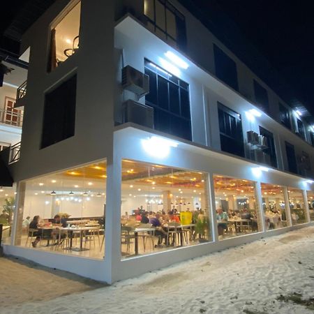 Dolphin Bay Island Resort Kota Belud Екстер'єр фото