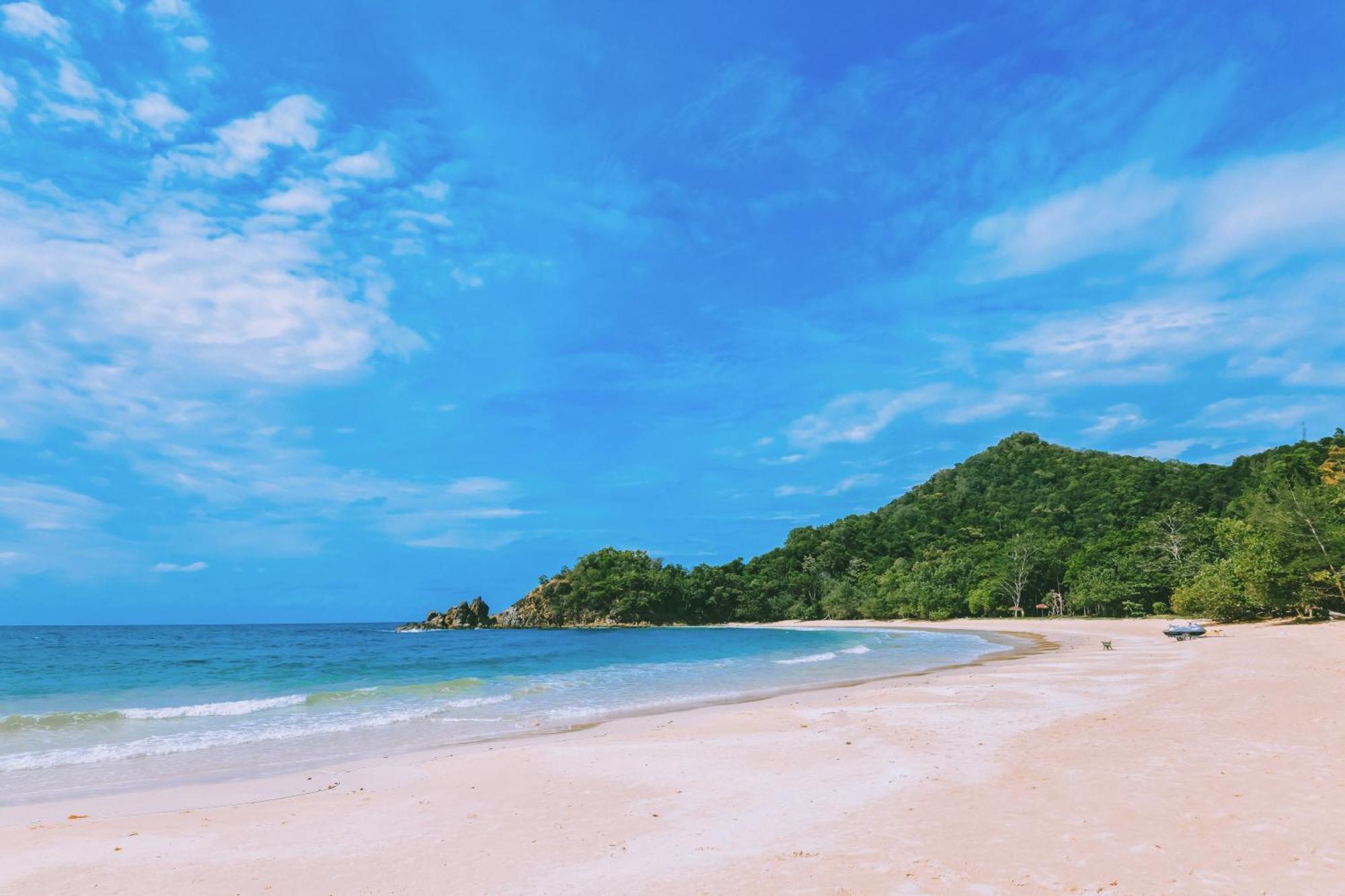 Dolphin Bay Island Resort Kota Belud Екстер'єр фото